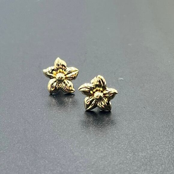 ZZ 585 Yellow Gold 14k Magnolia Flower Small Dainty Stud Minimalist Earrings - Picture 1 of 11